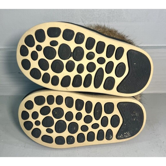 Toddler Girls Comfy Kids Fur Trim Black Gold Size 23‎ 6/7 Winter Boots Lot Of 2 - Picture 7 of 8